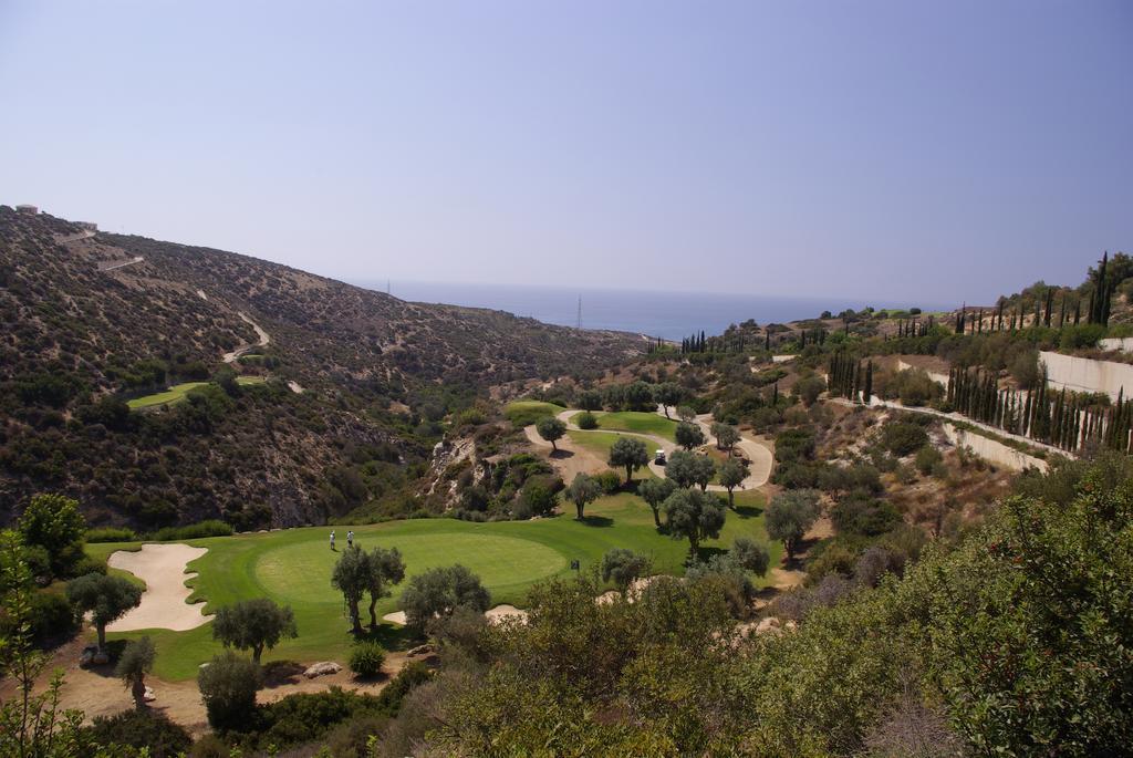 4 Bedroom Villa Helidoni With Private Infinity Pool, Aphrodite Hills Resort Kouklia Kamer foto