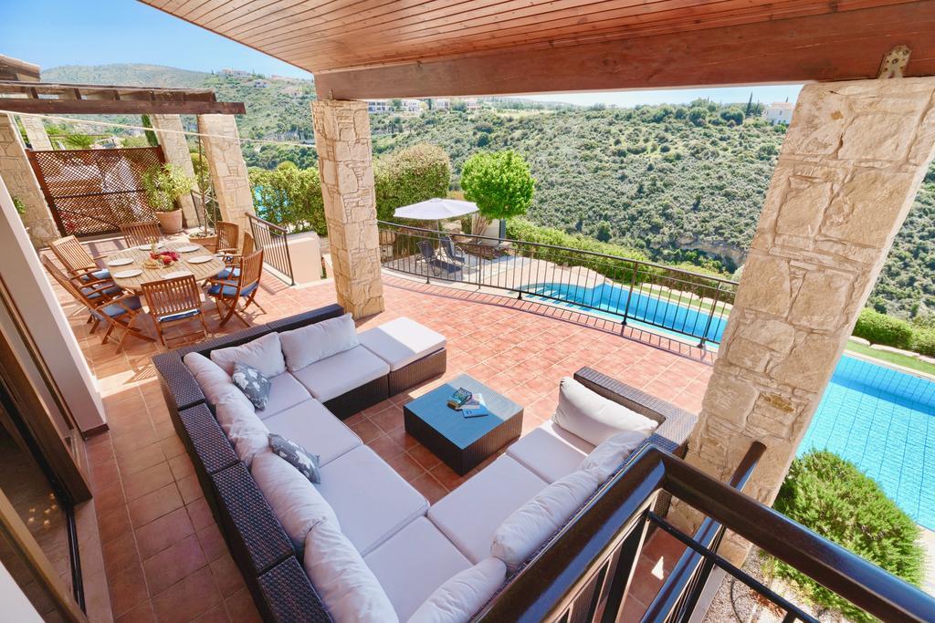 4 Bedroom Villa Helidoni With Private Infinity Pool, Aphrodite Hills Resort Kouklia Buitenkant foto