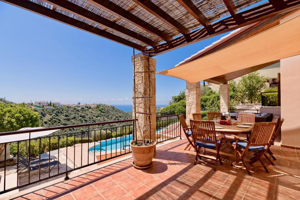 4 Bedroom Villa Helidoni With Private Infinity Pool, Aphrodite Hills Resort Kouklia Buitenkant foto