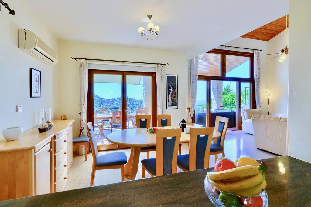 4 Bedroom Villa Helidoni With Private Infinity Pool, Aphrodite Hills Resort Kouklia Buitenkant foto